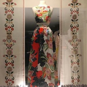 Latiste Crop Top Maxi Skirt Set